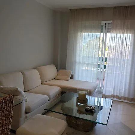Puerto Banus/playa 马尔韦利亚